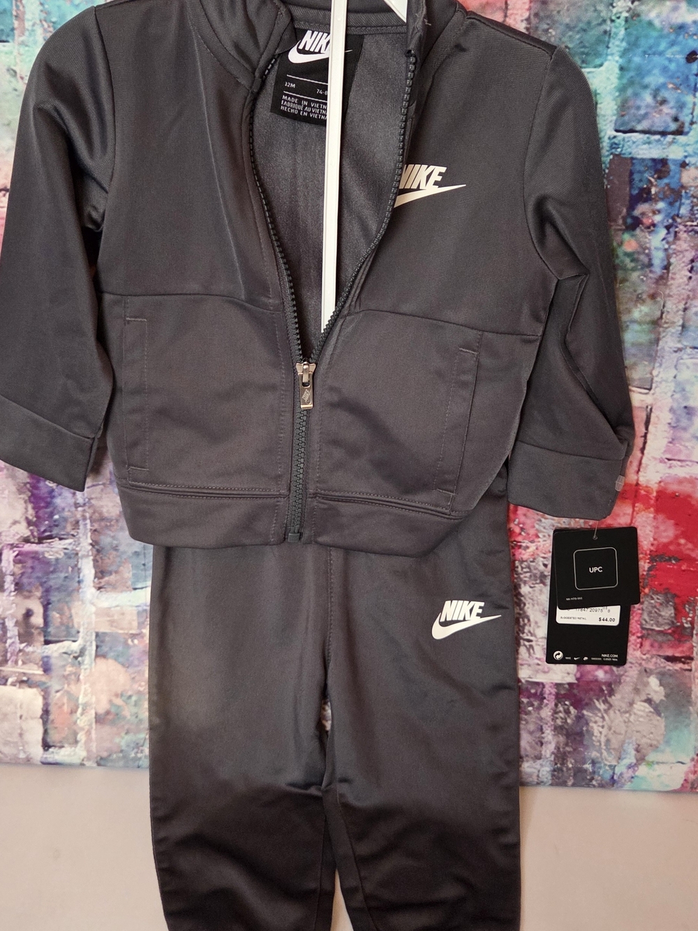 Nike 2Pc Tracksuit with Zip Up Jacket NWT - Picture 9 of 12